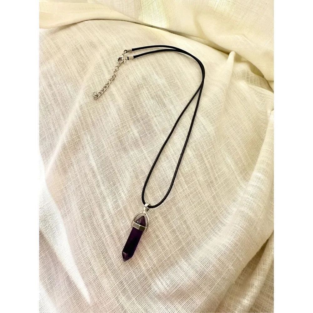 Dark purple stone pendant necklace